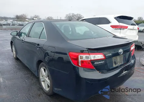 2012 Toyota Camry Se z USA, uszkodzony, nr VIN 4T1BF1FK7CU131263